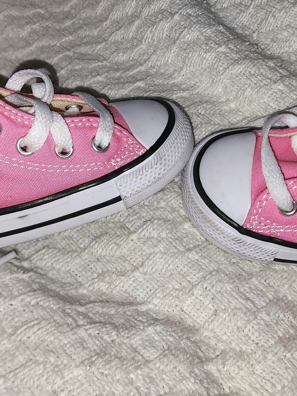 Converse Kids Pink Canvas Lace-Up Sneakers with White Soles Sz 5 Like New
